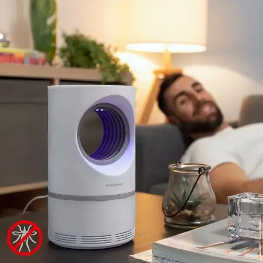 Lampe anti-moustiques à aspiration KL Virvel InnovaGoods 
